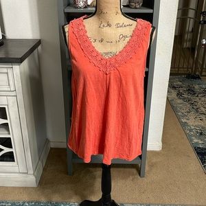 EUC Knox Rose top size M